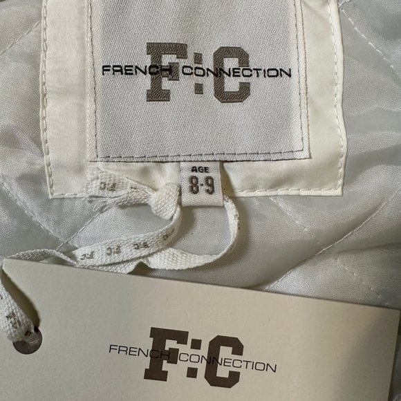 French Connection FCUK CG1313 Girl's Faux Fur Trimmed Coat, Cream Kids 8/10Y NEW - Picture 3 of 11
